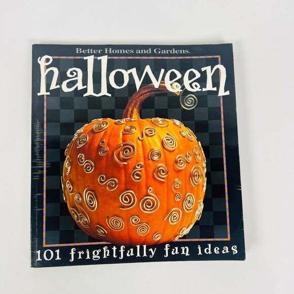 3 Halloween Frightful Fun Idea Decoration, Crafting & Cooking Books - Picture 8 of 9